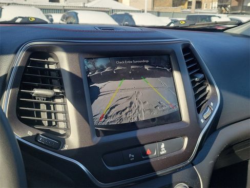 Certified 2020 Jeep Cherokee Trailhawk w/ Comfort/Convenience Group image 31