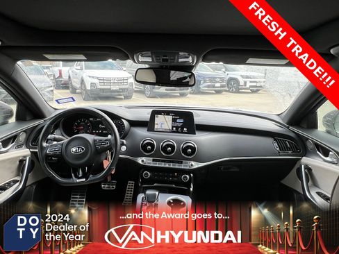 Used 2019 Kia Stinger GT2 image 22