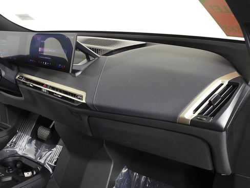 Used 2024 BMW iX xDrive50 w/ Sport Package AWD/4WD image 13