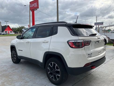Used 2019 Jeep Compass Trailhawk AWD/4WD image 9