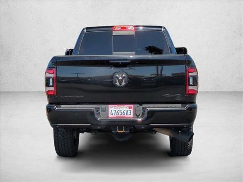 Certified 2022 RAM 2500 Limited w/ Night Edition image 7