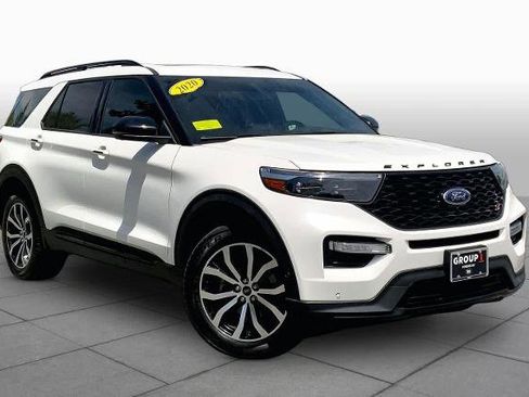 Certified 2020 Ford Explorer ST w/ Premium Technology Package AWD/4WD image 3
