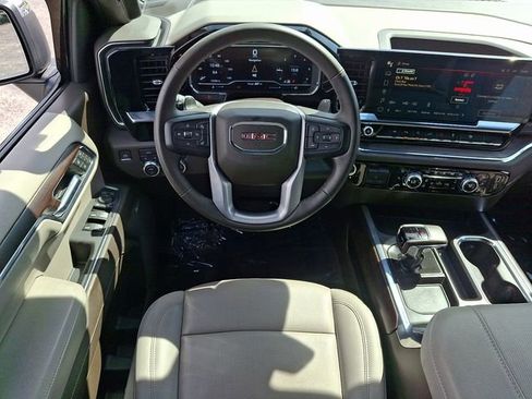 Used 2024 GMC Sierra 1500 SLT w/ SLT Premium Plus Package AWD/4WD image 10