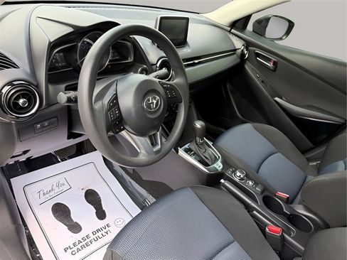 Used 2017 Toyota Yaris iA FWD image 14