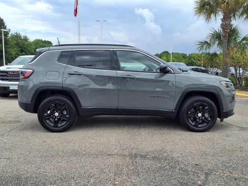 Used 2024 Jeep Compass Latitude AWD/4WD image 20