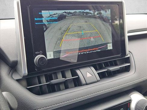 Used 2025 Toyota RAV4 XLE FWD image 12