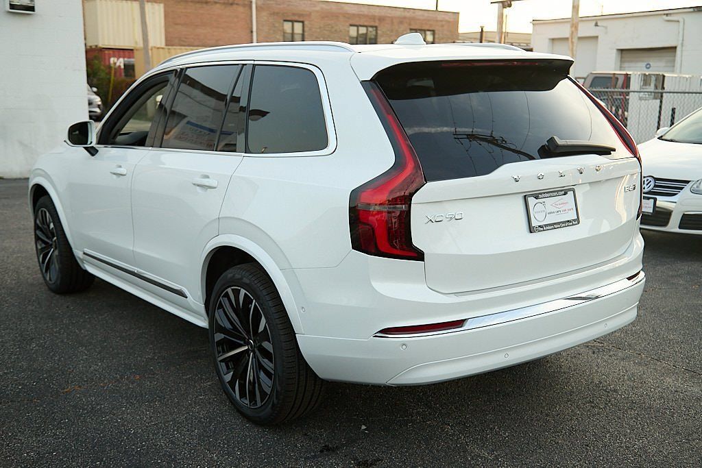 New 2026 Volvo XC90 B6 Plus w/ Protection Package AWD/4WD image 7