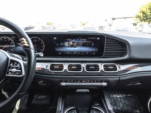 Used 2021 Mercedes-Benz GLE 350 4MATIC w/ Premium Package image 28