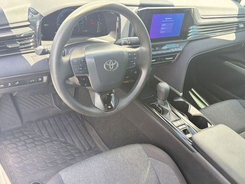 Certified 2025 Toyota Camry LE w/ Convenience Package FWD image 4