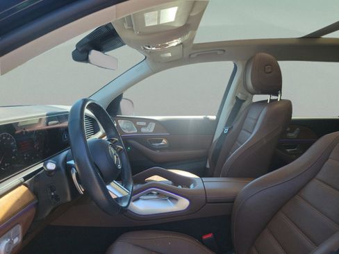 Used 2024 Mercedes-Benz GLS 450 4MATIC image 14