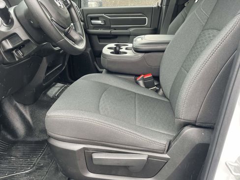 New 2026 RAM 3500 Big Horn AWD/4WD image 11