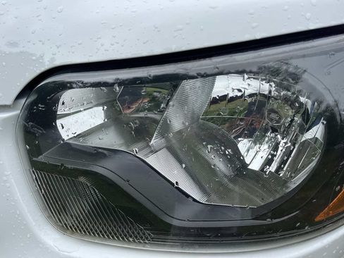 Used 2018 Ford Transit 250 148 Medium Roof RWD image 8