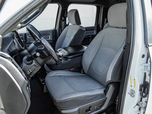 Used 2023 RAM 2500 Big Horn w/ Level 1 Equipment Group image 28