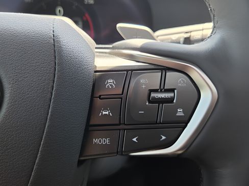 Used 2025 Lexus GX 550 w/ Cold Area Package AWD/4WD image 29
