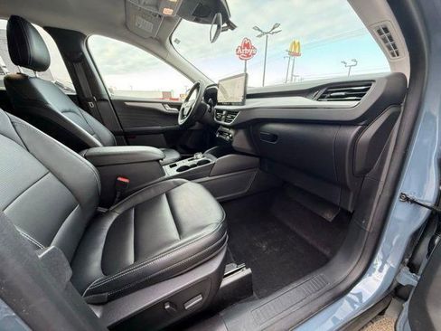 Used 2023 Ford Escape Platinum AWD/4WD image 26