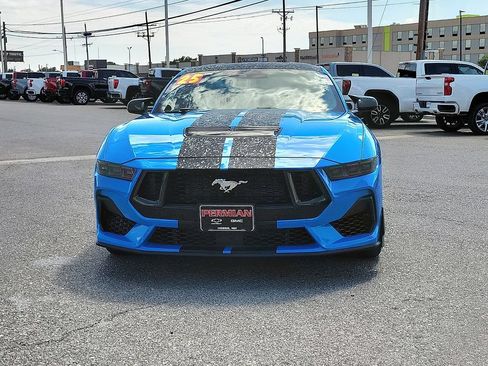 Used 2025 Ford Mustang GT Premium w/ GT Performance Package RWD image 3
