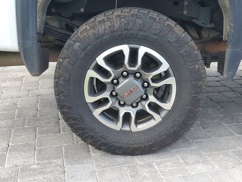 Used 2023 GMC Sierra 3500 Pro w/ Gooseneck/5TH Wheel Package image 5