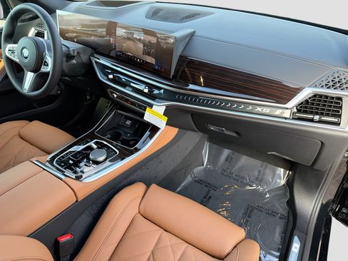 New 2026 BMW X5 xDrive50e w/ M Sport Package image 14