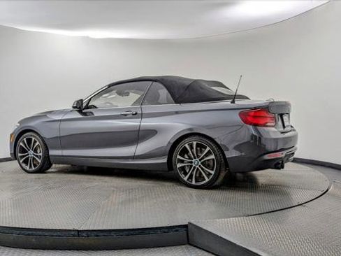 Used 2021 BMW 230i Convertible w/ Premium Package image 28