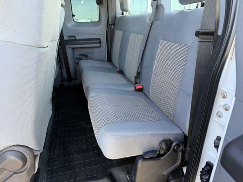 Used 2016 Ford F550 4x4 SuperCab Super Duty image 25