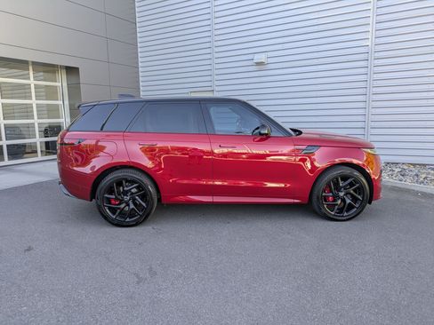 Used 2023 Land Rover Range Rover Sport SE Dynamic AWD/4WD image 5