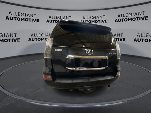 Used 2016 Lexus GX 460 Luxury w/ Preferred Accessory Package AWD/4WD image 9