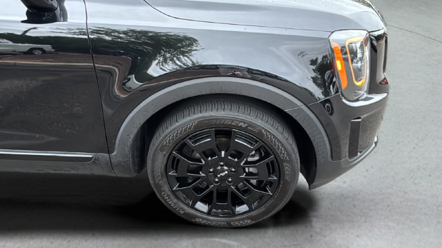 Used 2022 Kia Telluride SX w/ Nightfall Edition Package AWD/4WD image 37