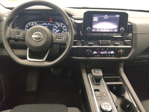 Used 2022 Nissan Pathfinder S AWD/4WD image 22