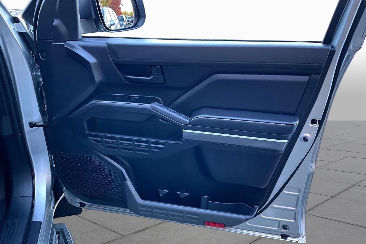 Certified 2026 Toyota Tacoma SR5 AWD/4WD image 21