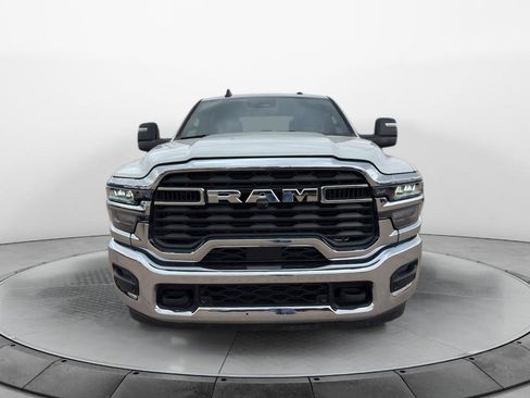 Used 2025 RAM 2500 Big Horn AWD/4WD image 2