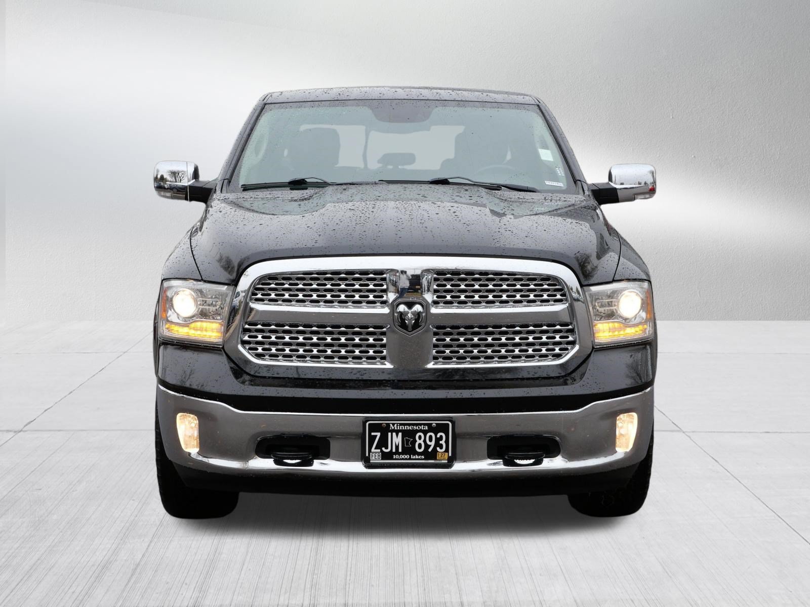 Used 2015 RAM 1500 Laramie w/ Convenience Group AWD/4WD image 2