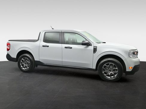 Used 2024 Ford Maverick XLT w/ Equipment Group 300A Standard AWD/4WD image 5
