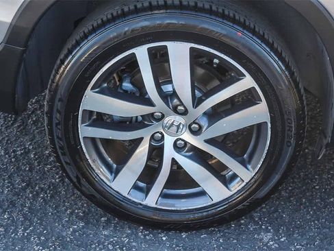 Used 2017 Honda Pilot Elite image 53