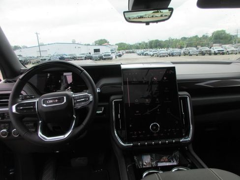 New 2026 GMC Yukon XL Elevation w/ Elevation Premium Package AWD/4WD image 16