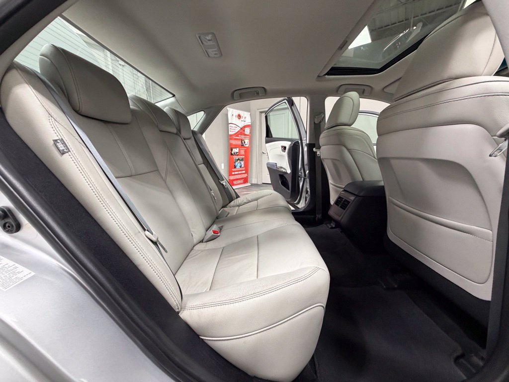 Used 2014 Toyota Avalon XLE Touring FWD image 49