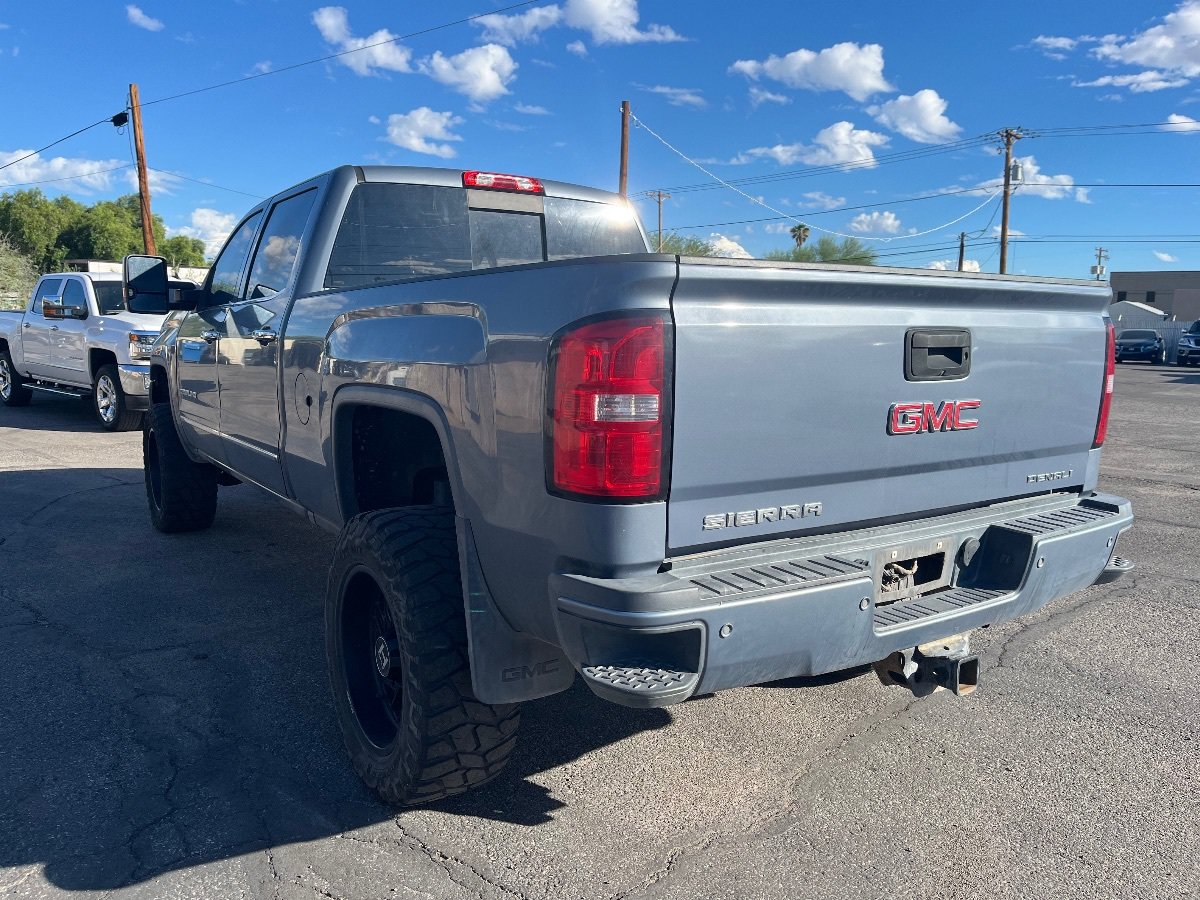 Used 2016 GMC Sierra 3500 Denali w/ Suspension Package, Off-Road AWD/4WD image 5