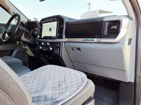 Certified 2022 Ford F150 XLT w/ Equipment Group 302A High image 10