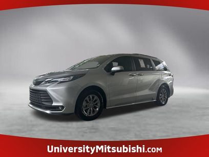 Used 2025 Toyota Sienna XLE