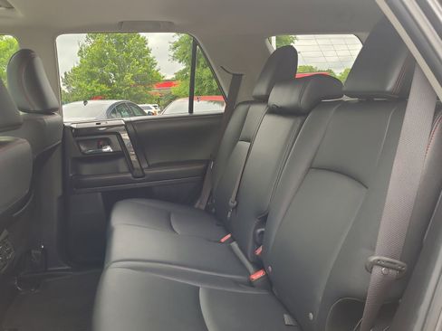 Used 2019 Toyota 4Runner TRD Off-Road Premium AWD/4WD image 13