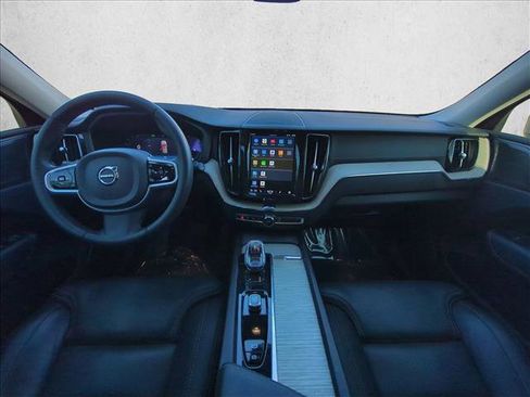 Used 2022 Volvo XC60 B5 Inscription w/ Advanced Package image 19