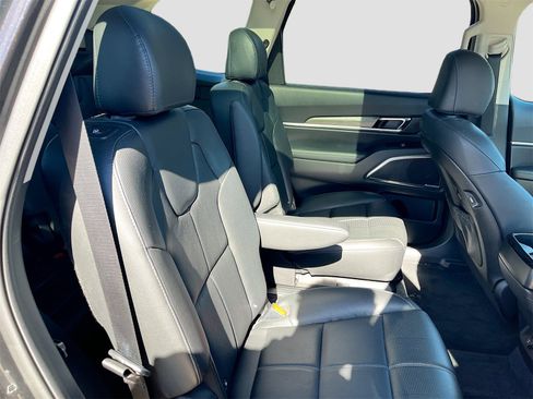 Used 2022 Kia Telluride SX w/ Nightfall Edition Package image 30