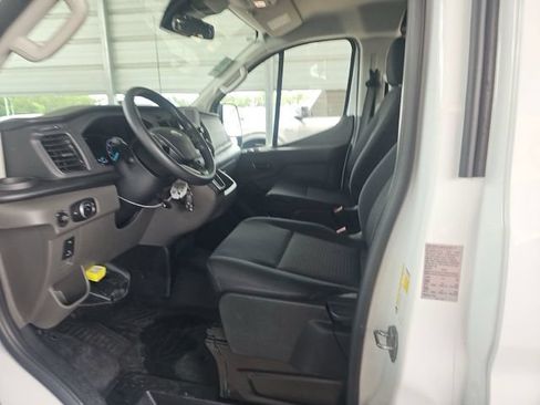 Used 2025 Ford Transit 250 Low Roof w/ Exterior Upgrade Package RWD image 8