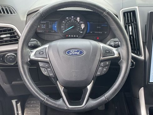 Certified 2024 Ford Edge SEL AWD/4WD image 18