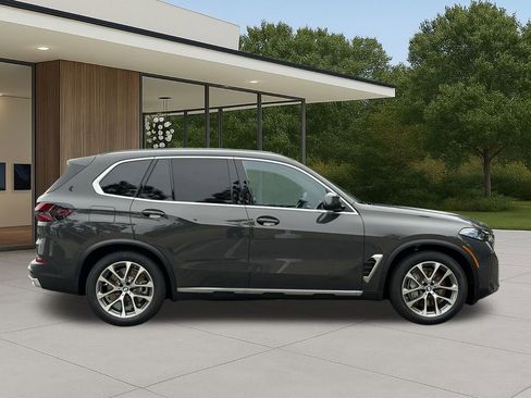 New 2026 BMW X5 xDrive50e w/ Executive Package image 5