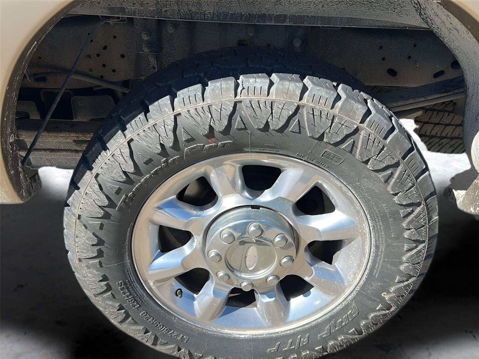 Used 2013 Ford F250 Lariat w/ Lariat Ultimate Pkg AWD/4WD image 11