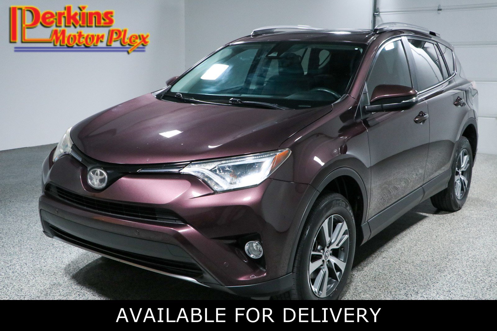 Used 2017 Toyota RAV4 XLE FWD image 1