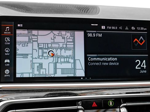Used 2022 BMW X7 xDrive40i w/ M Sport Package AWD/4WD image 22
