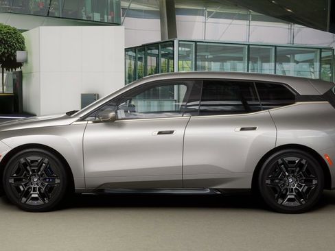 Used 2026 BMW iX xDrive45 w/ M Sport Package image 31