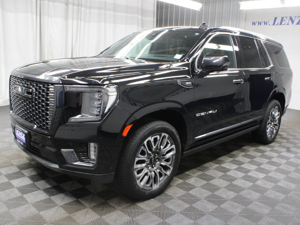 Used 2023 GMC Yukon Denali Ultimate AWD/4WD image 9
