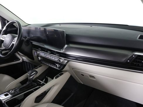 Used 2025 Kia Telluride S FWD image 28